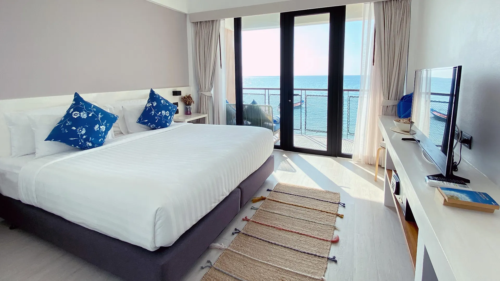 Blue Tao Beach Hotel - Sha Plus Koh Tao Thailand